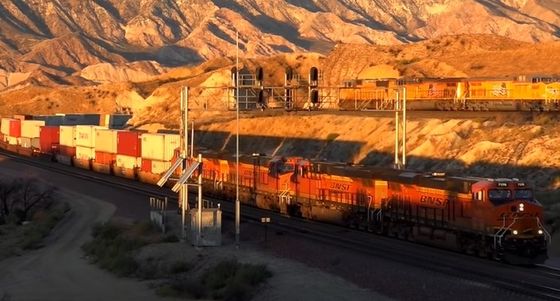 Giao dịch vận chuyển hàng hóa đường sắt toàn cầu từ Trung Quốc đến Canada nhanh chóng và kịp thời
